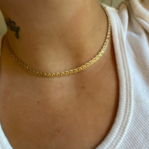 HUGE LOT FOREVER 21 JEWELRY - Picture 6 of 15